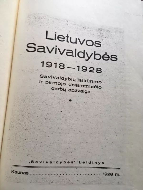 Lietuvos savivaldybės 1918-1928 - Autorių Kolektyvas, knyga