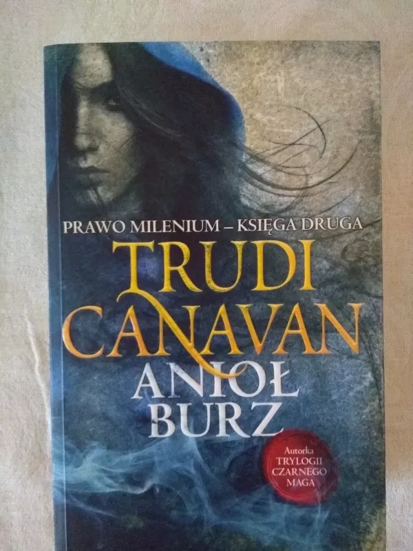 Anioł burz - Trudi Canavan, knyga