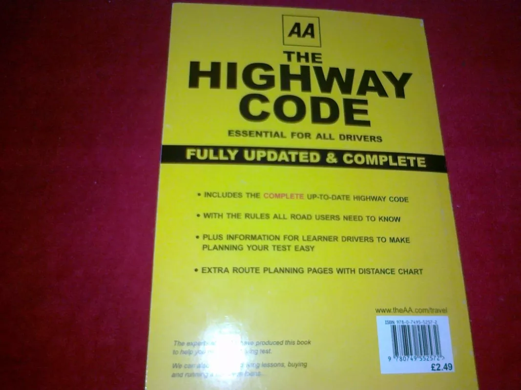 The highway code. Essential for all drivers - Autorių Kolektyvas, knyga