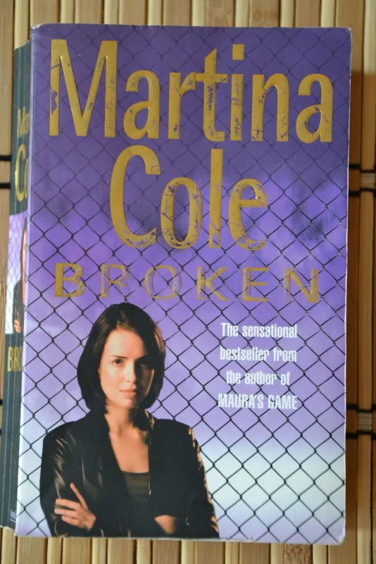 Broken - Martina Cole, knyga 5