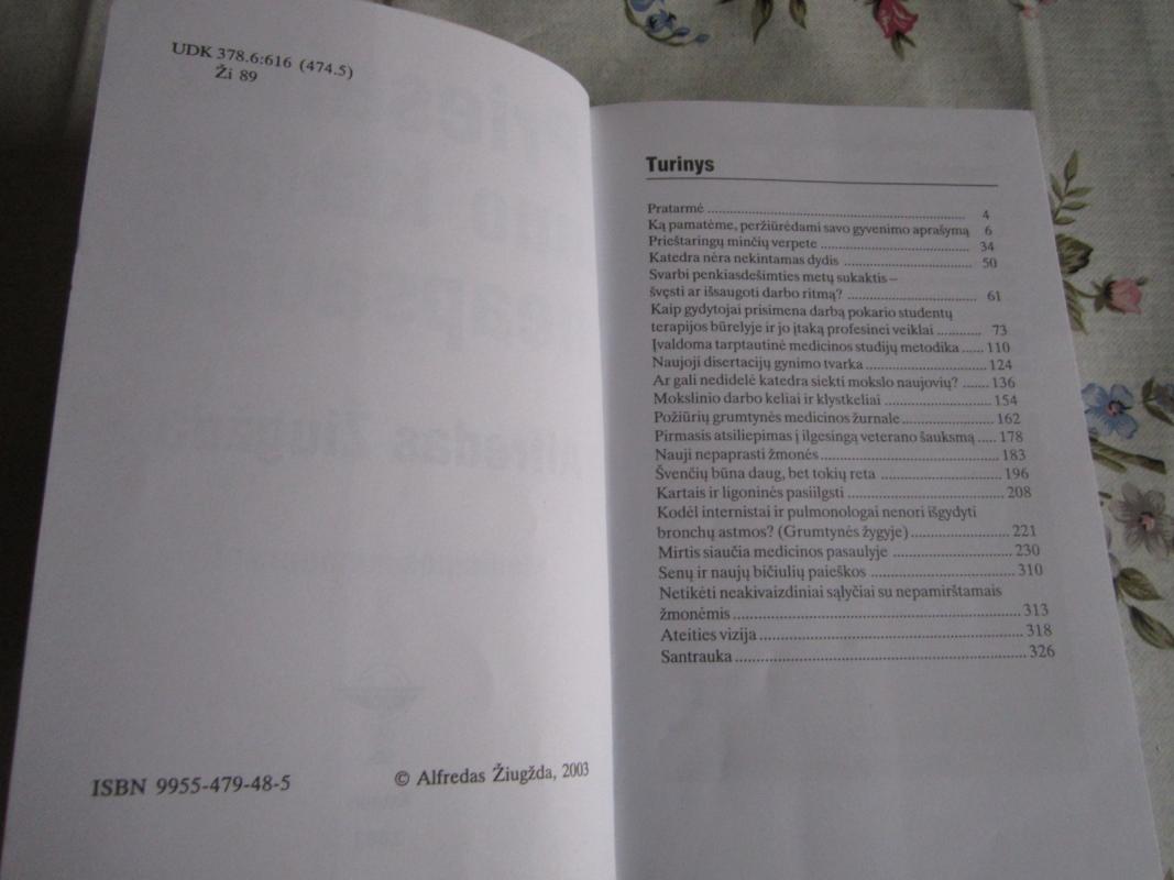 Priesaika nuo klaidų neapsaugo     Medicinos memuarai II - Alfredas Žiugžda, knyga 3
