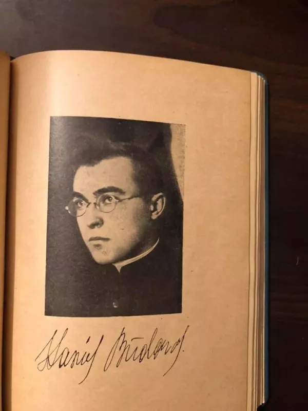 Pirmasis dešimtmetis:18 poetų - Autorių Kolektyvas, knyga 3