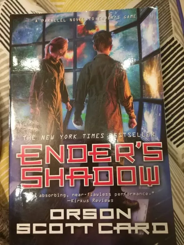 Ender's Shadow - Autorių Kolektyvas, knyga