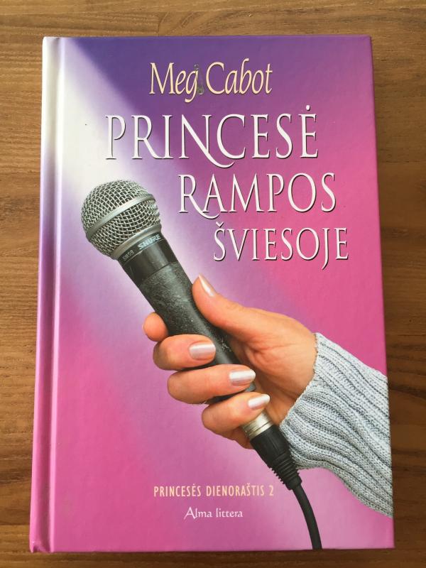 Princesė rampos šviesoje - Meg Cabot, knyga 4