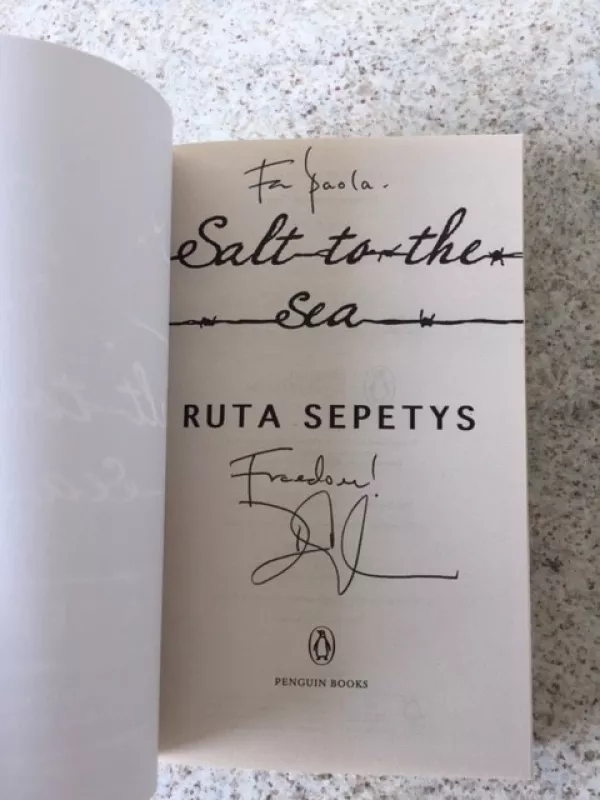 Salt to the Sea - Šepetys Ruta, knyga