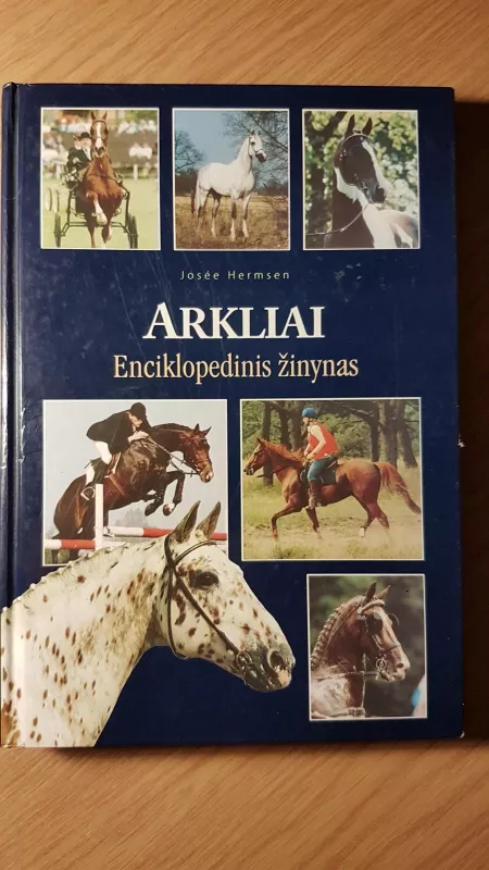 knygos apie arklius - Autorių Kolektyvas, knyga