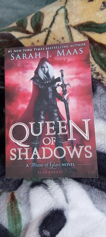 Queen of Shadows - Sarah J. Maas, knyga
