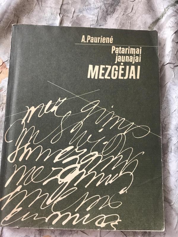 Patarimai jaunajai mezgėjai - A. Paurienė, knyga 2