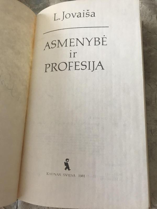 Asmenybė ir profesija - Leonas Jovaiša, knyga 3