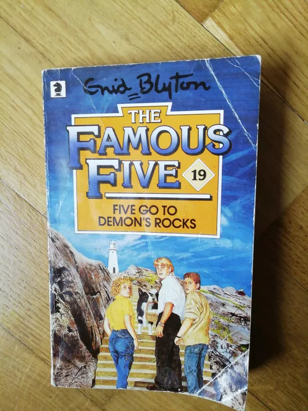 The Famous Five 19 Five go to Demon's Rocks - Enid Blyton, knyga