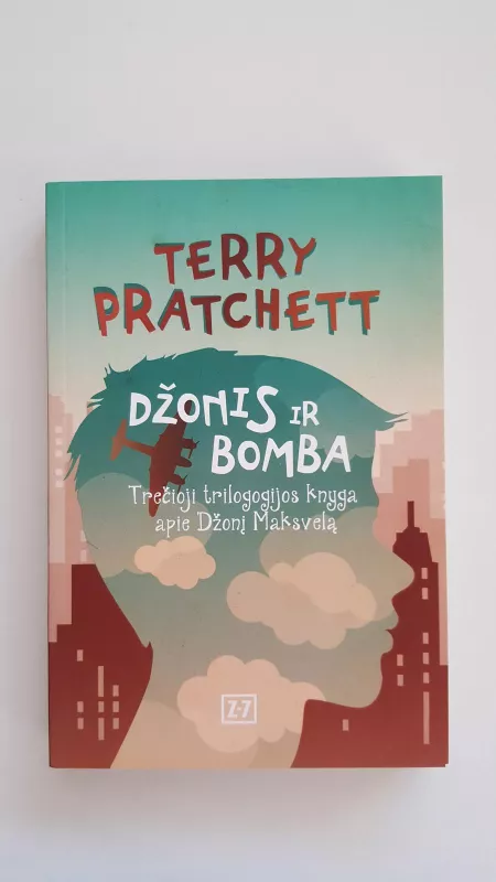 Džonis ir bomba - Terry Pratchett, knyga