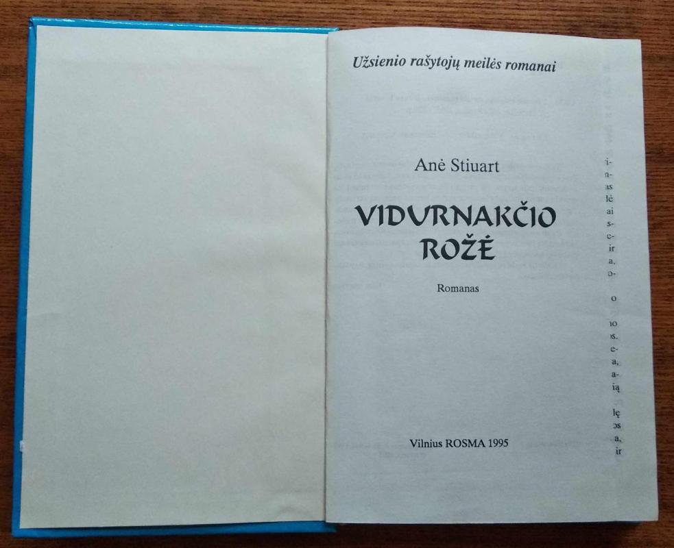 Vidurnakčio rožė - Anė Stiuart, knyga 3