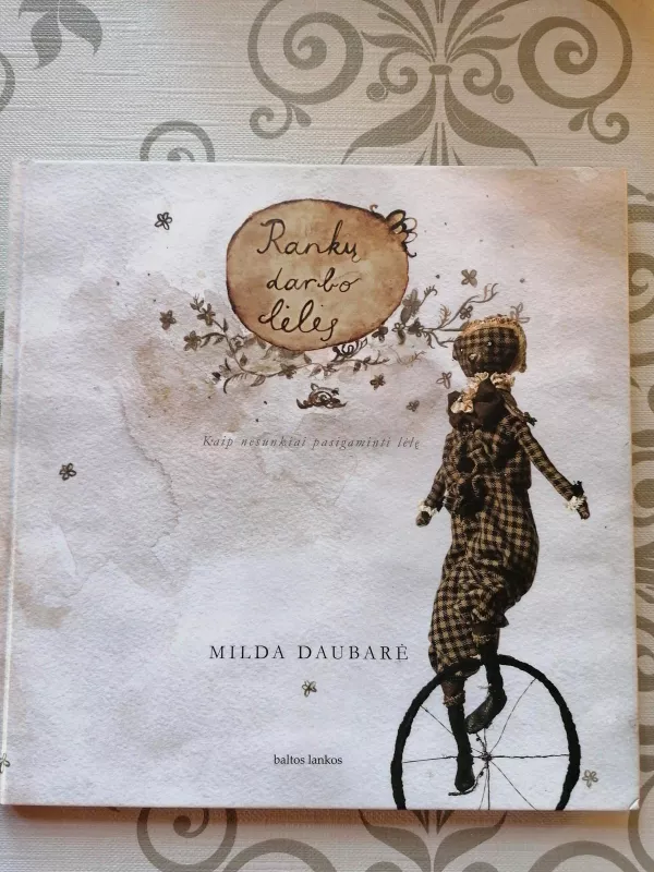 Rankų darbo lėlės - Milda Daubarė, knyga