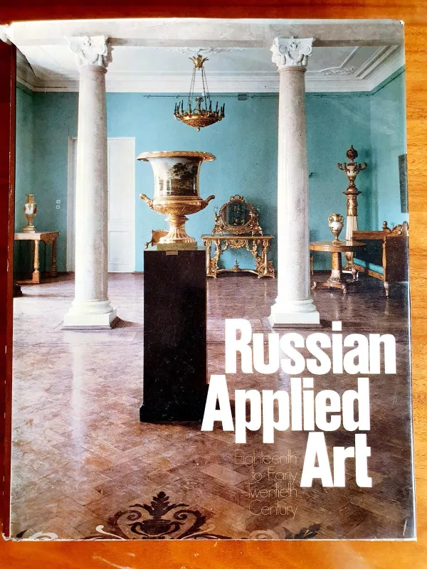 Russian Applied Art - Autorių Kolektyvas, knyga