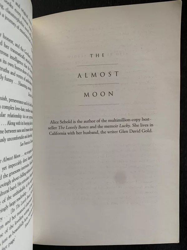 The Almost Moon - Alice Sebold, knyga