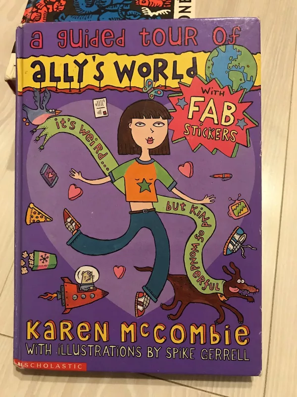 A guided tour of ally's world - Karen McCombie, knyga