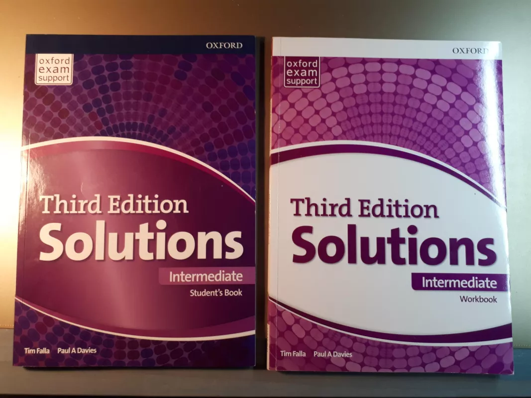 Solutions Third Edition Intermediate Studenst's Book ; Workbook 2017 - Autorių Kolektyvas, knyga 4