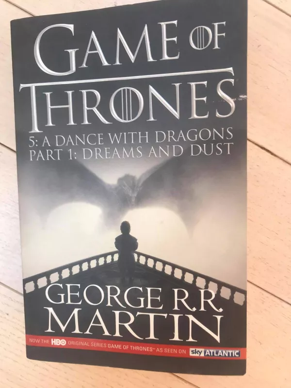 Game of Thrones: A Dance with Dragons Part 1 - George Martin, knyga