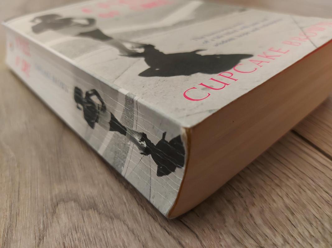 A piece of cake. A memoir - CUPCAKE Brown, knyga 3