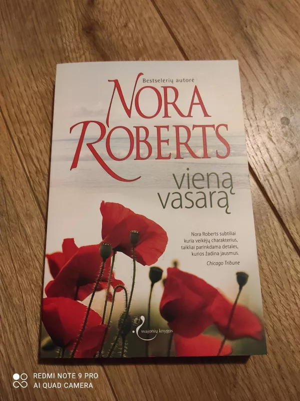 Vieną vasarą - Nora Roberts, knyga 2