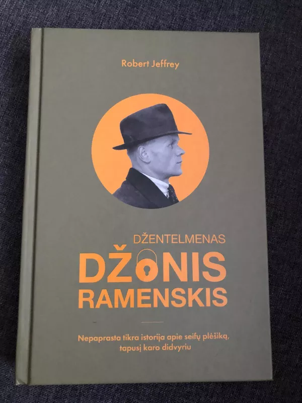Džentelmenas Džonis Ramenskis - Robert Jeffrey, knyga