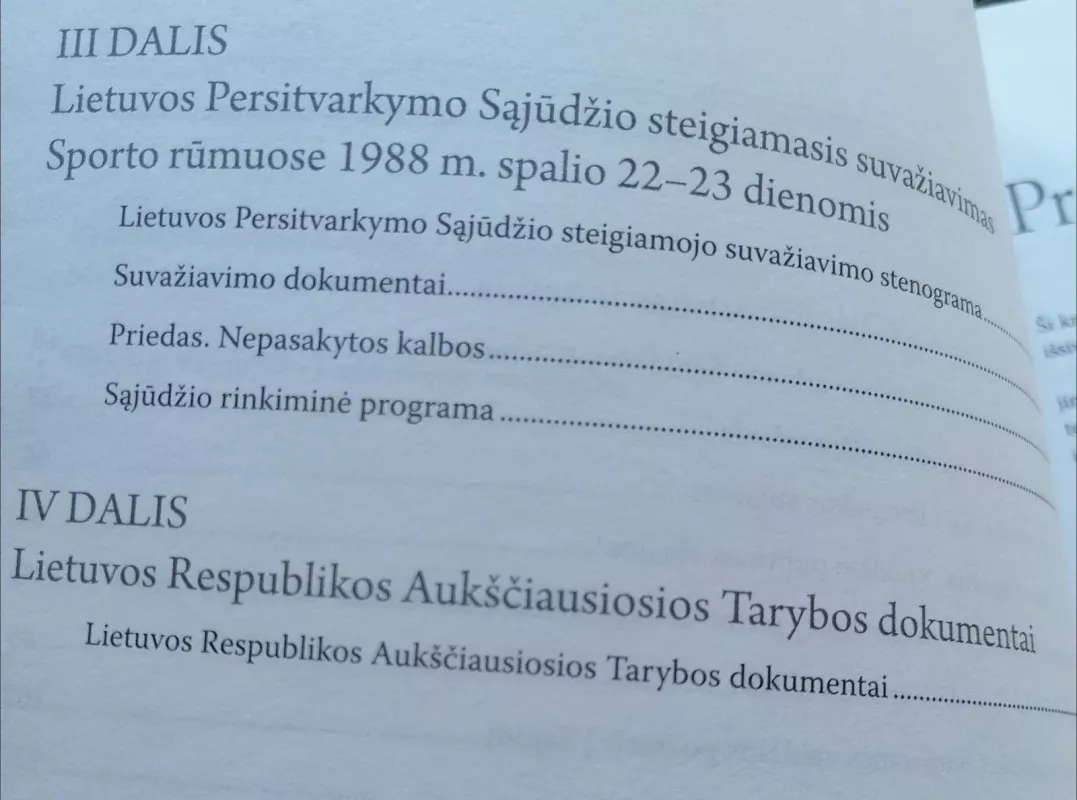 Į nepriklausomą valstybę Lietuvos Persitvarkymo Sąjūdis 1988-1990 - Autorių Kolektyvas, knyga