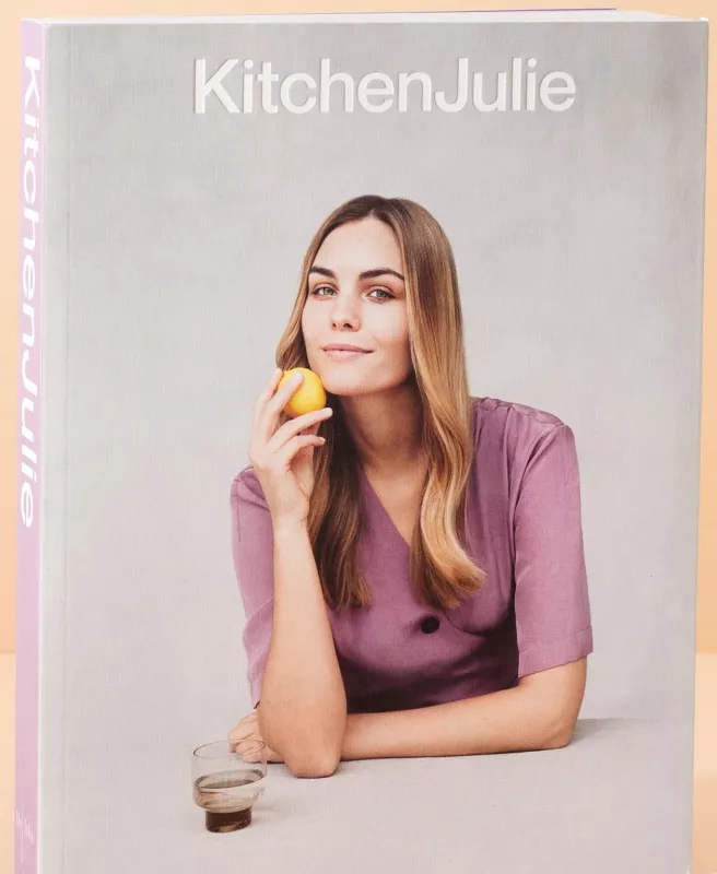 KitchenJulie - Julija Steponavičiūtė, knyga