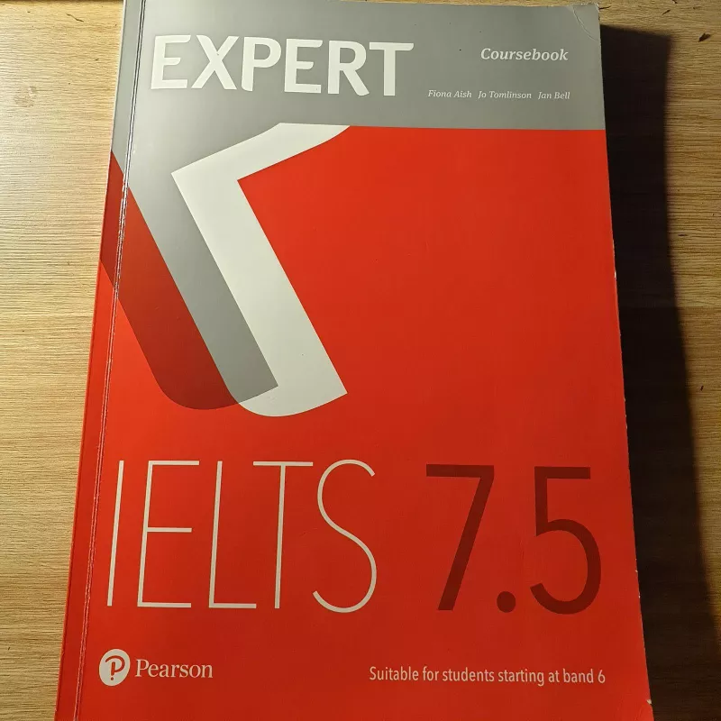 Expert IELTS 7.5 Coursebook - Autorių Kolektyvas, knyga