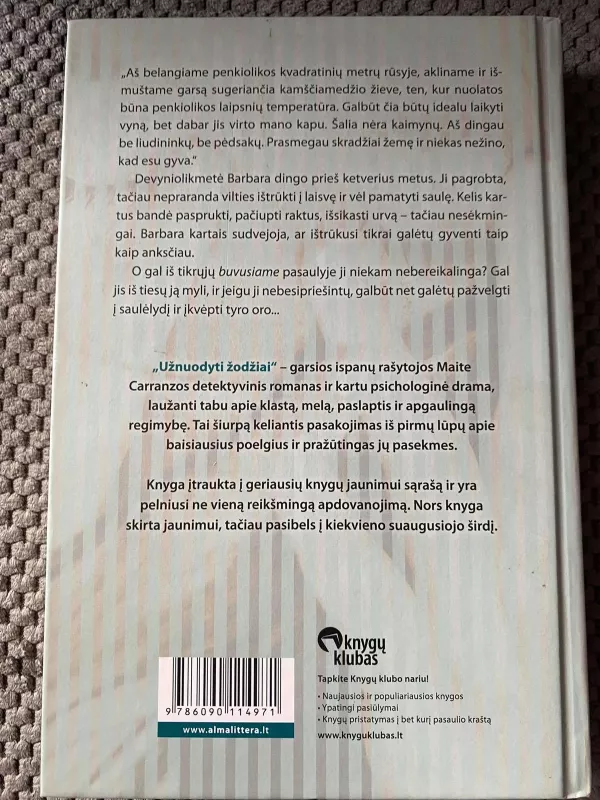 Užnuodyti žodžiai - Maite Carranza, knyga 3