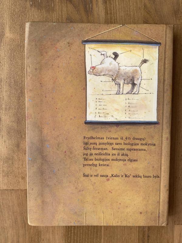 4 1/2 draugo ir dingusi biologijos mokytoja - Joachim Friedrich, knyga 3