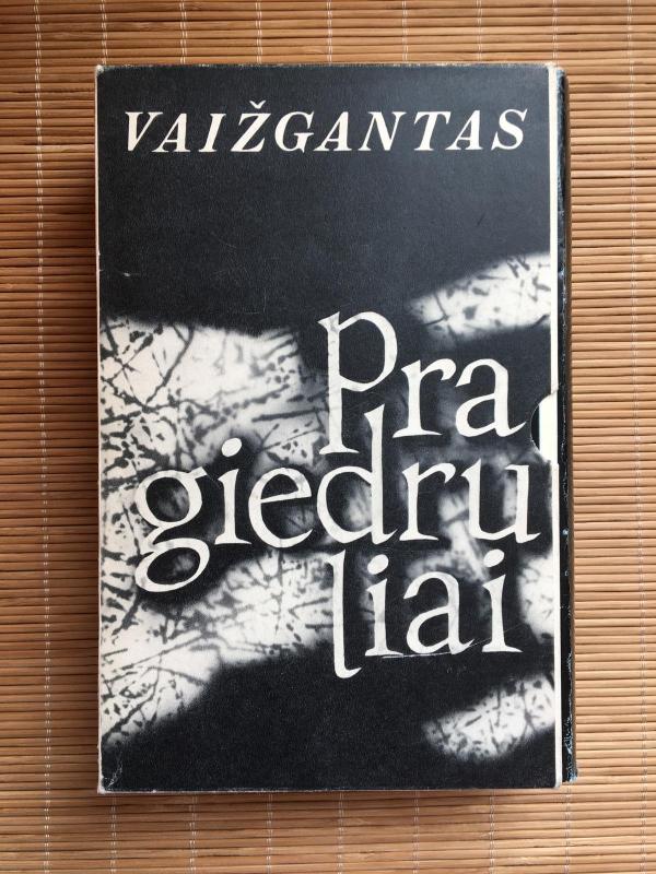Pragiedruliai (2 dalys) -  Vaižgantas, knyga 2