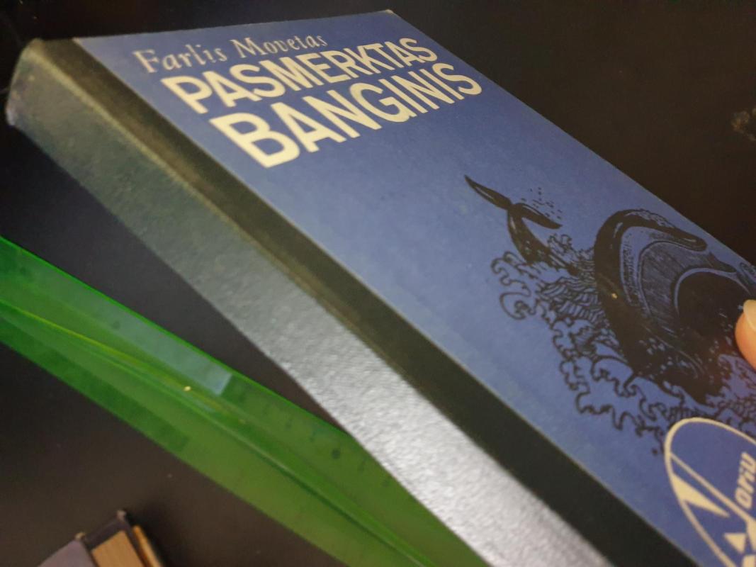 Pasmerktas banginis - Farlis Movetas, knyga 3