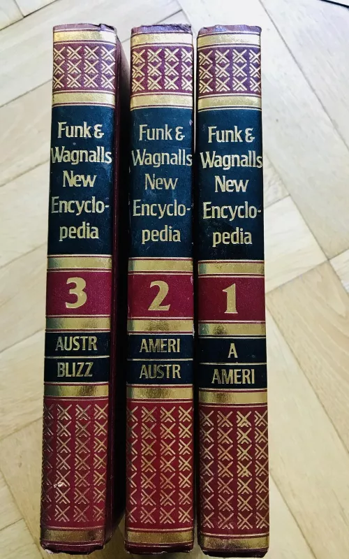 Funk & Wagnalls Encyclopedia - Autorių Kolektyvas, knyga 2