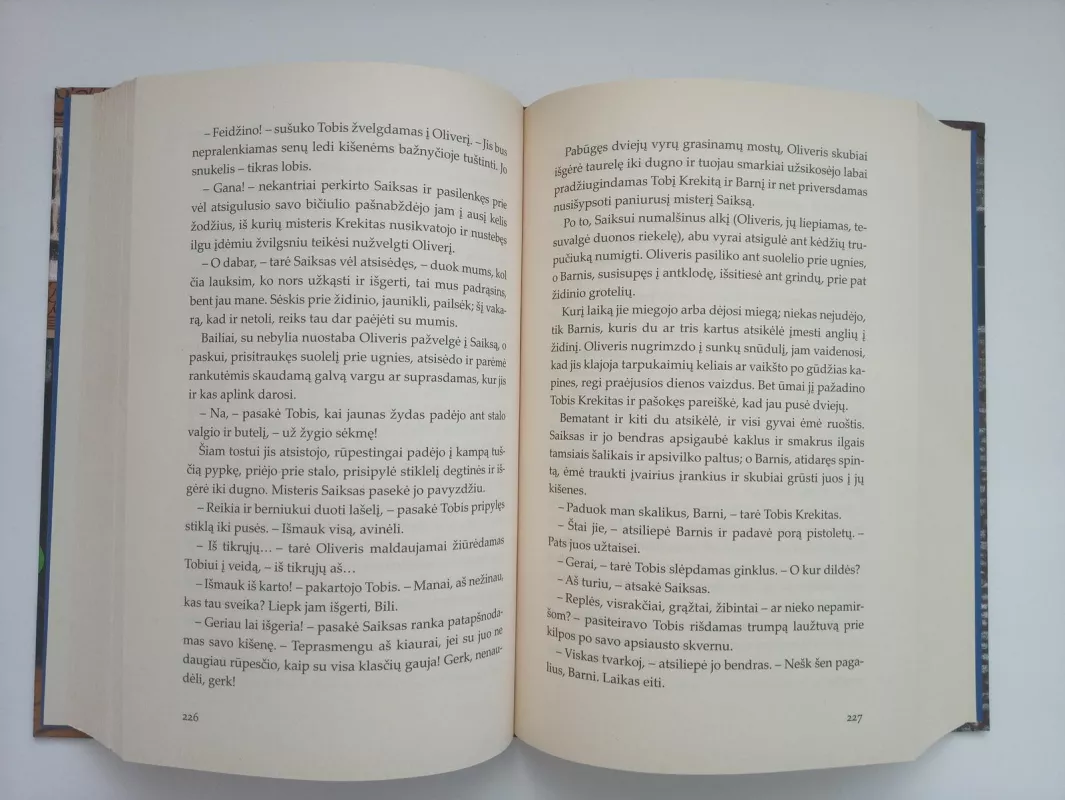 Oliverio Tvisto nuotykiai - Charles Dickens, knyga 2