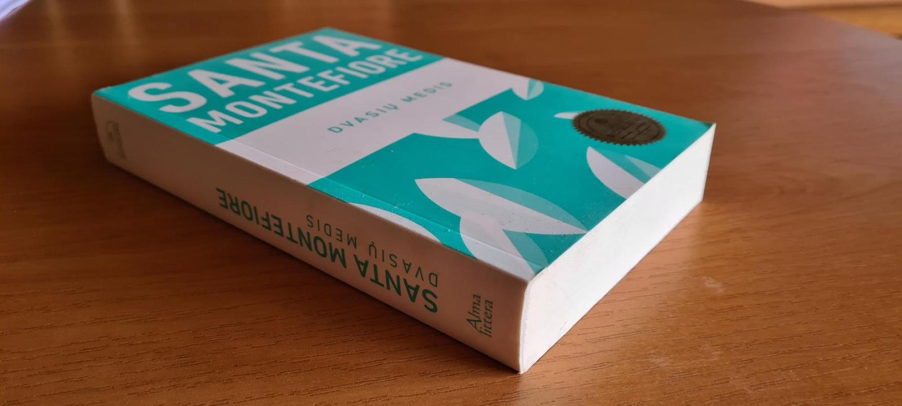 Dvasių medis - Santa Montefiore, knyga 4