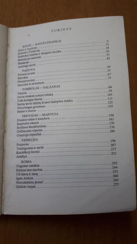 Liepsnojanti ugnis - Vilhelmas Hiunermanas, knyga 2