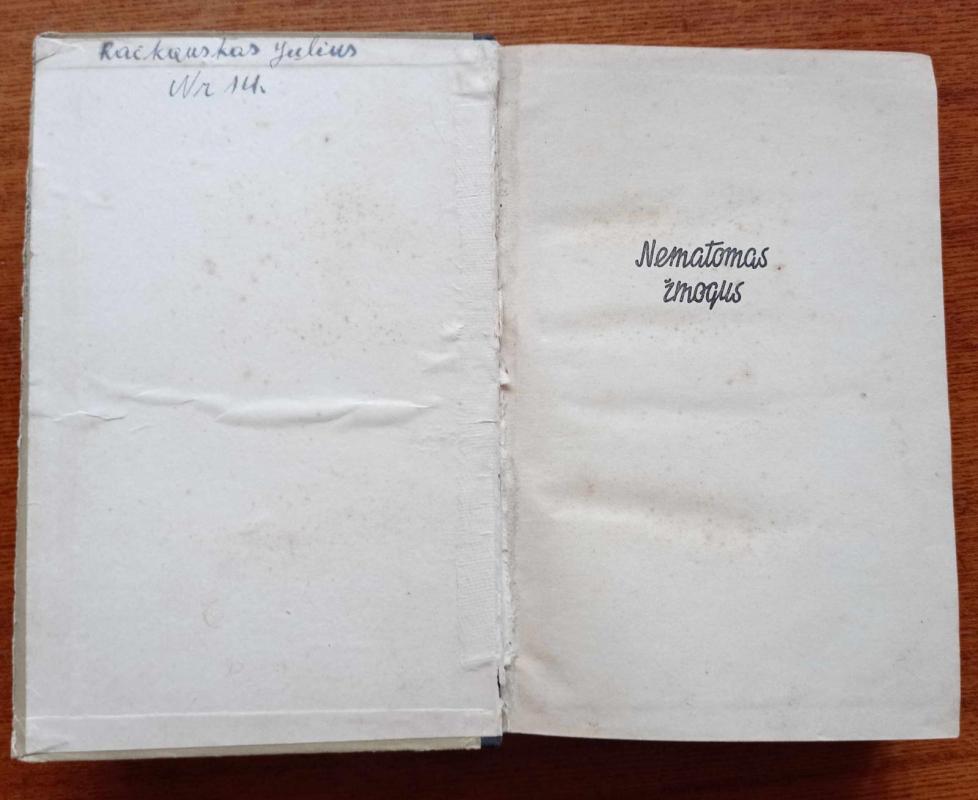 Nematomas žmogus - H. Uelsas, knyga 3