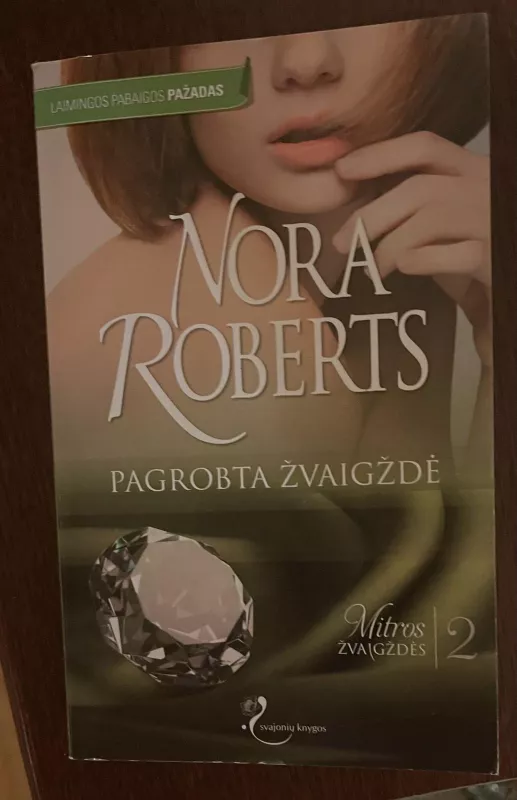 Pagrobta žvaigždė - Nora Roberts, knyga