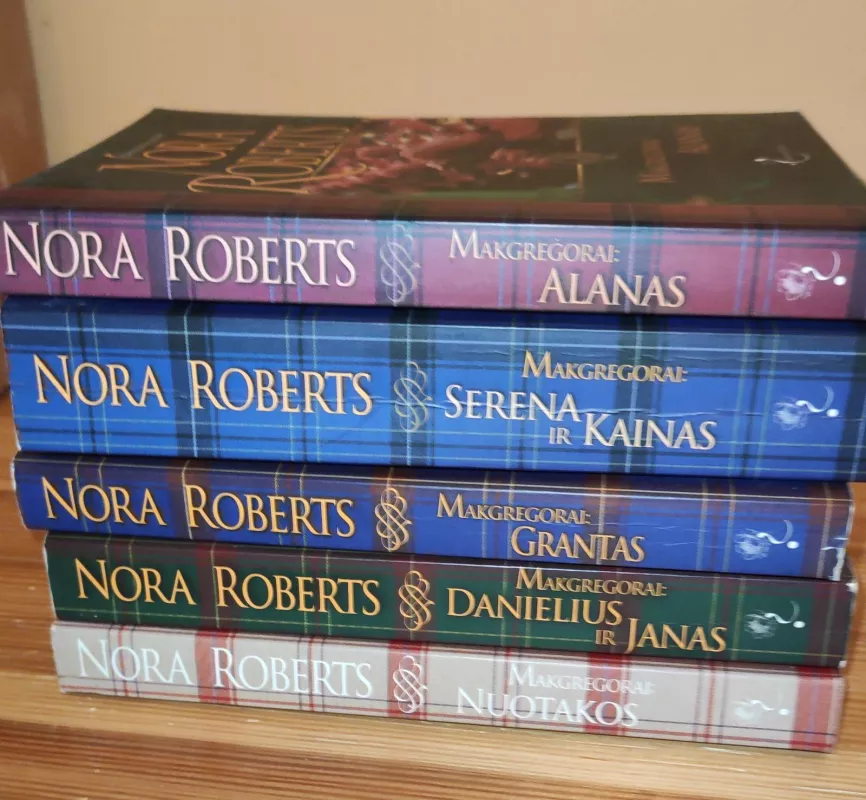 Makgregorai: Danielius ir Janas - Nora Roberts, knyga