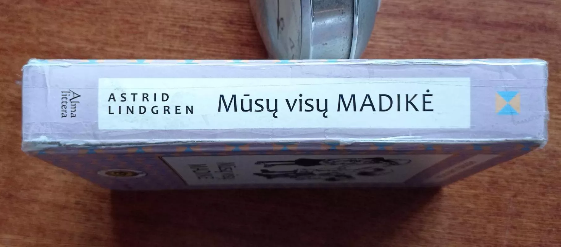 Mūsų visų madikė - Astrid Lindgren, knyga