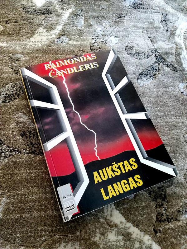 Aukštas langas - Raymond Chandler, knyga 2