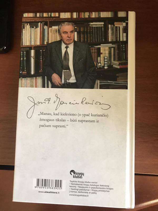 Vėlyvo vėjo vėliavos - Justinas Marcinkevičius, knyga 3