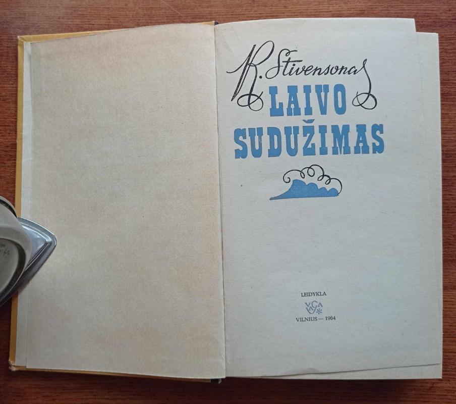 Laivo sudužimas - R. L. Stivensonas, knyga 3