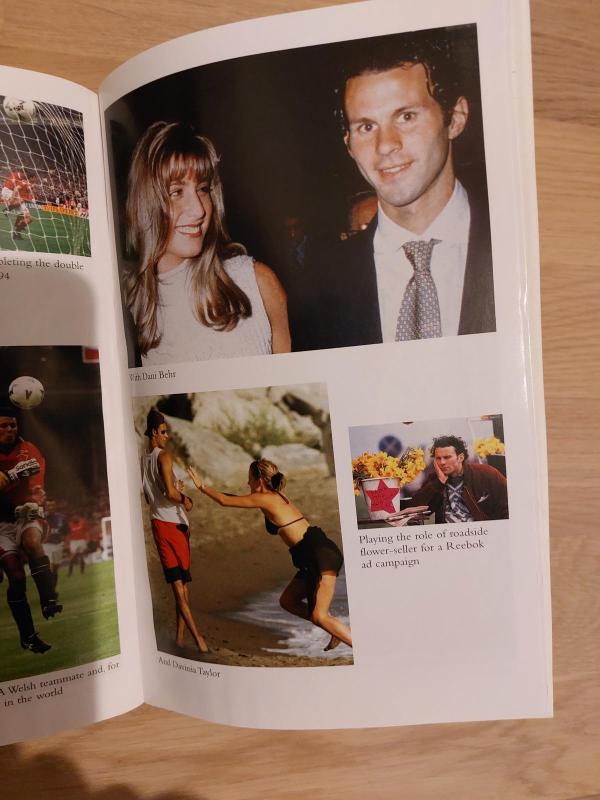 Autobiography - Rian Giggs, knyga 2