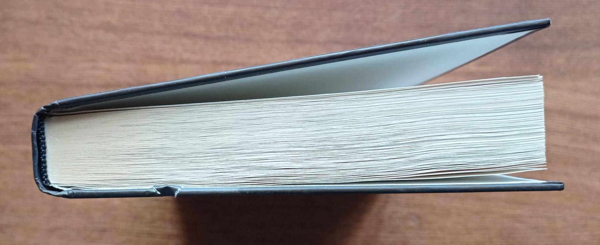 Galvų medžiotojai - Autorių Kolektyvas, knyga 4