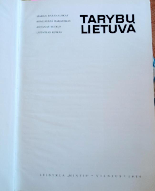 Tarybų Lietuva - Autorių Kolektyvas, knyga 3
