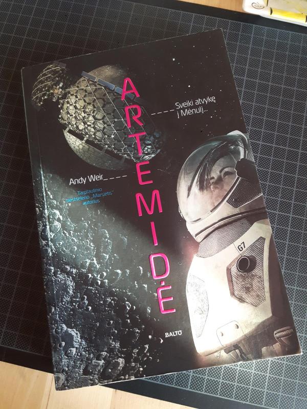 Artemidė - Andy Weir, knyga 2