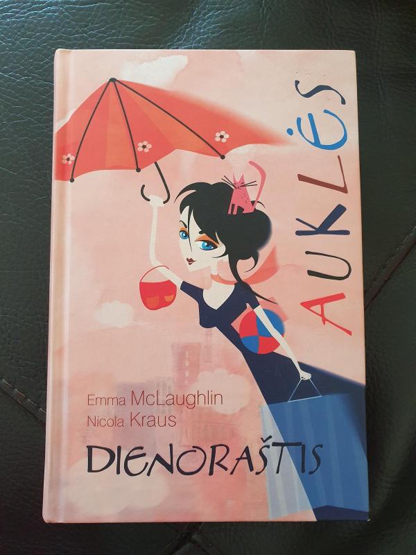Auklės dienoraštis - Emma McLaughlin, knyga 2