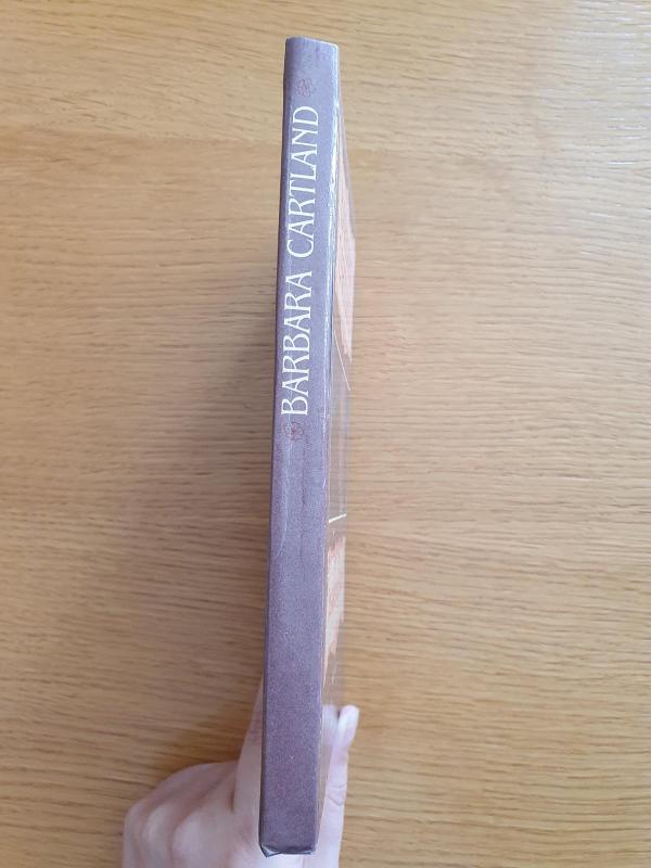 Paslaptinga Širdis - Kartland Barbara, knyga 3