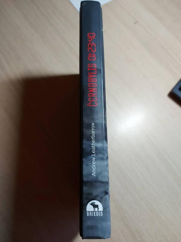 Černobylis. 01:23:40 - Andrew Leatherbarrow, knyga 2